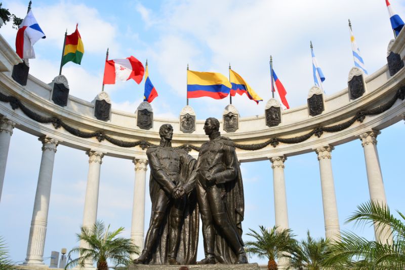 Estatua de Guayaquil
